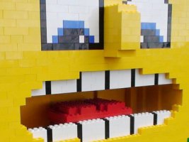 Brickism by Wood Wood & Lego - HuskMitNavn